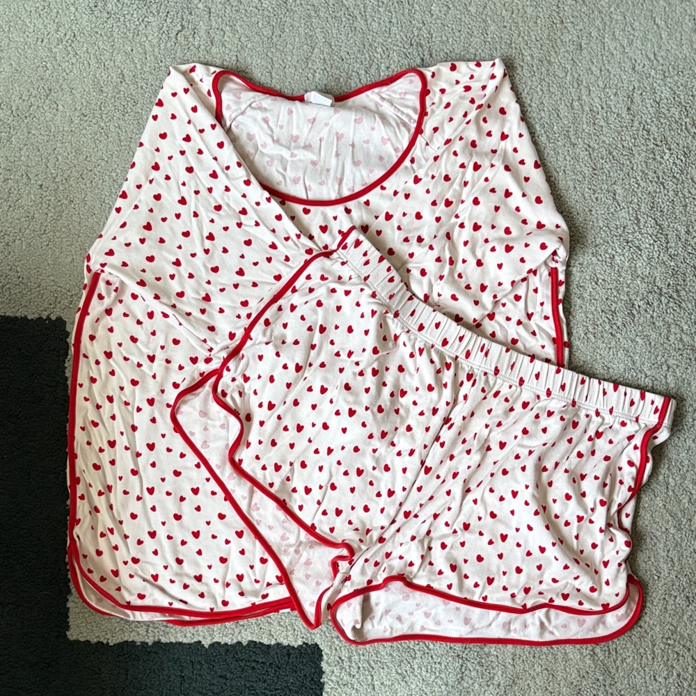 LAKE Heart Print Pajama Set